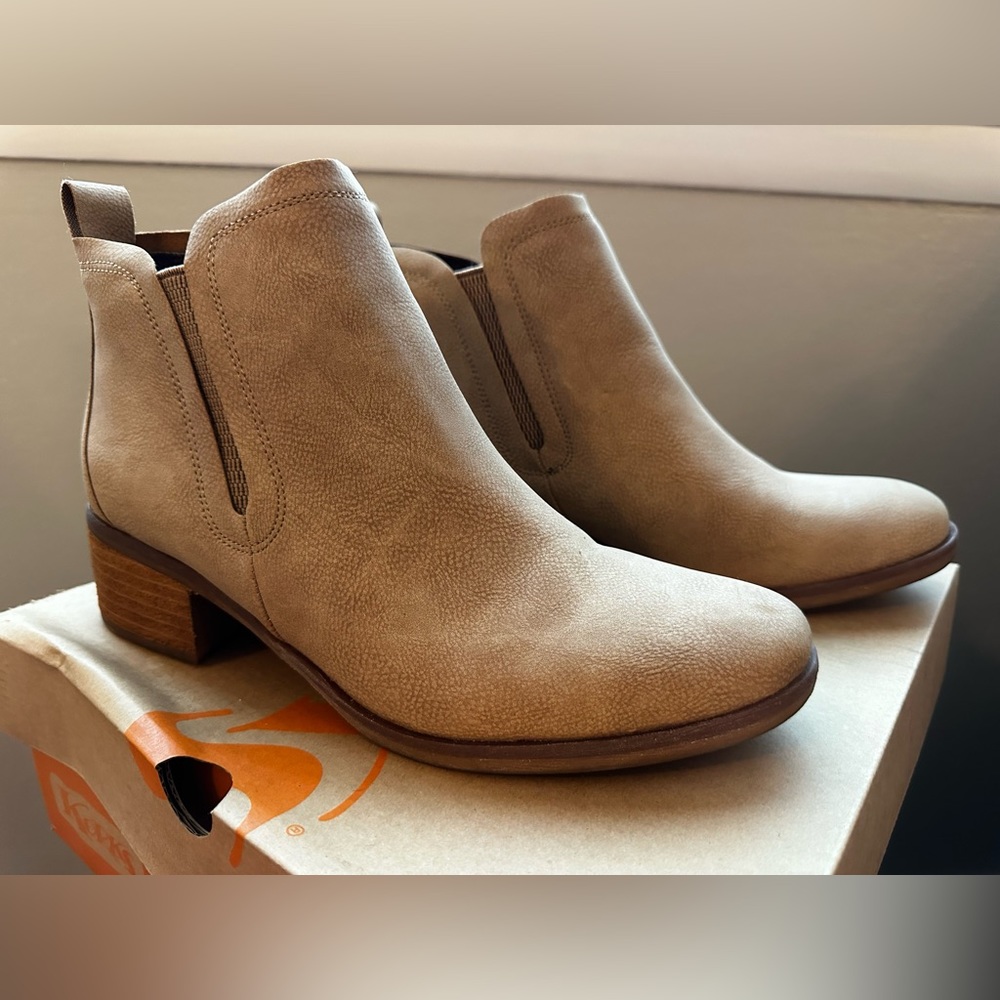 Korks Shoes